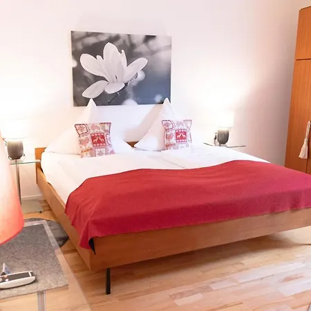 לינה וארוחת בוקר Cabinett 1876 טריטנהיים